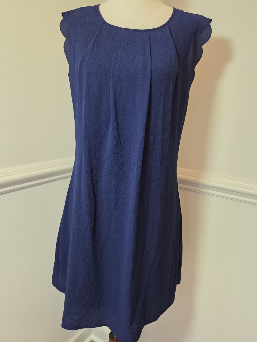 Speechless Navy Blue Shift Dress S Pleated Scallop Flutter Sleeve Keyhole